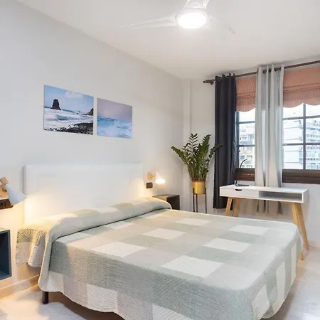 Home2book Beachfront Canarian Style Balcony House *